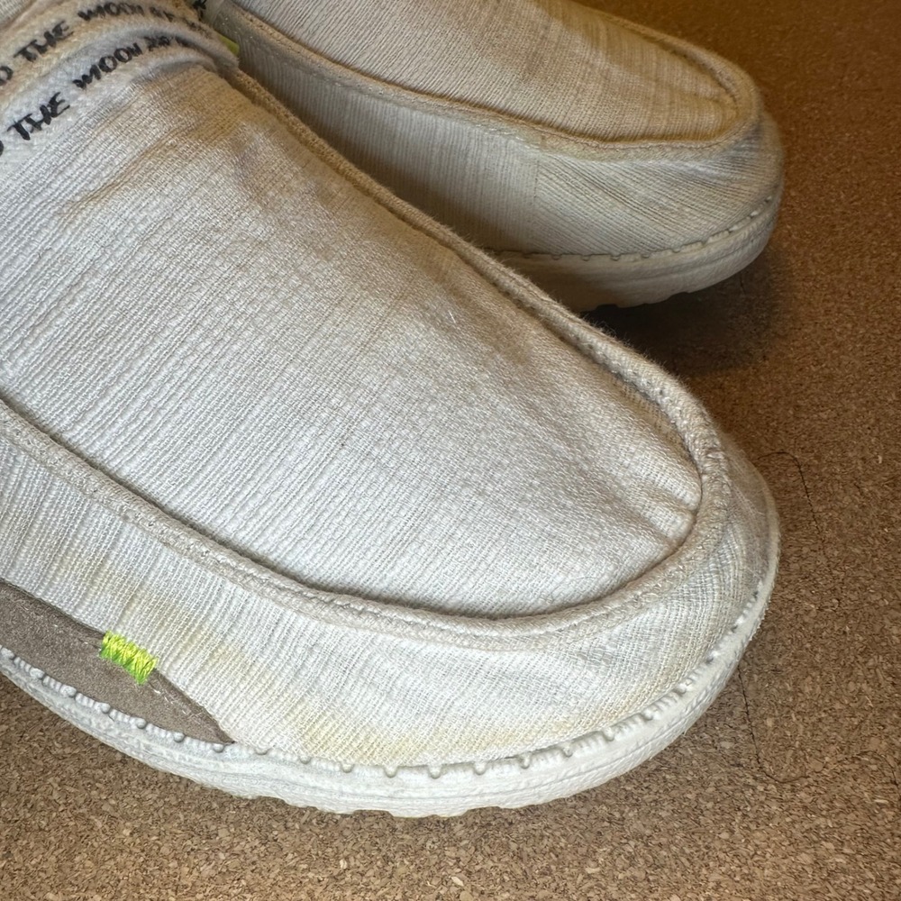 Hey Dude Wendy Star White‎ Women Size 8 Slip On Canvas Loafers Moon and Back - Picture 8 of 10